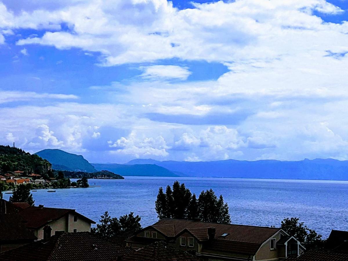 Et Larum Peštani エクステリア 写真